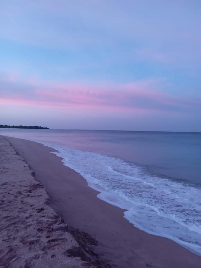 The Tottam Beach Hotel - Trincomalee Eksteriør billede