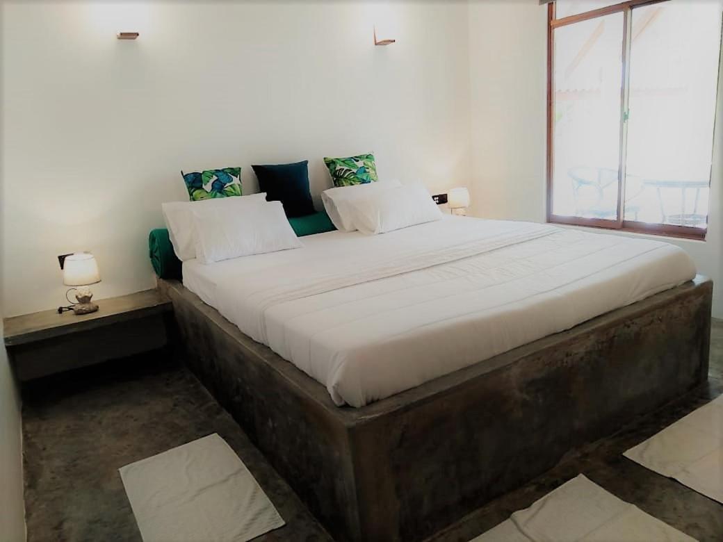 The Tottam Beach Hotel - Trincomalee Eksteriør billede