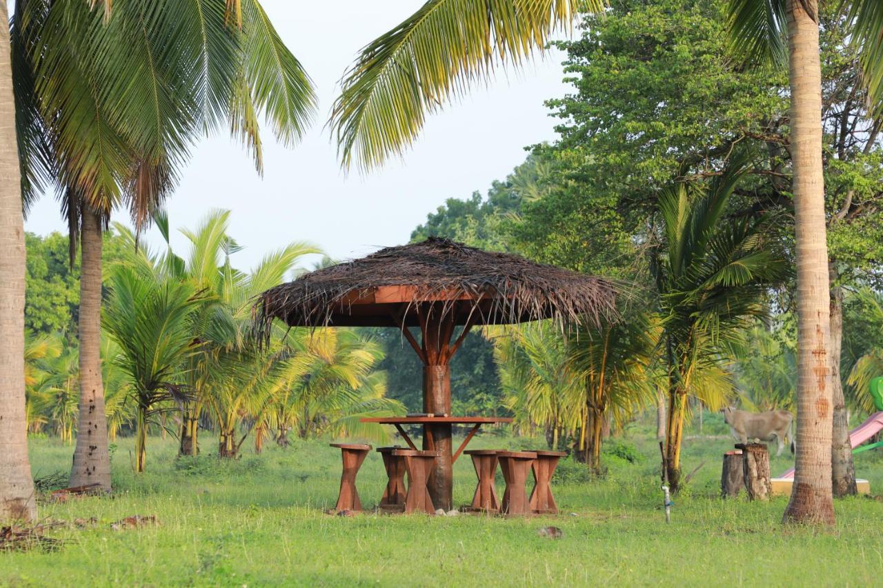 The Tottam Beach Hotel - Trincomalee Eksteriør billede